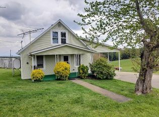 1676 Beech Grove Ln, Galax, VA 24333