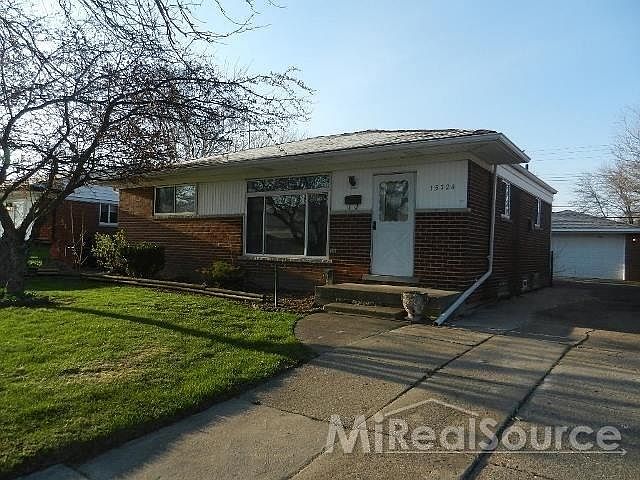 1st image of 15724 Flanagan St