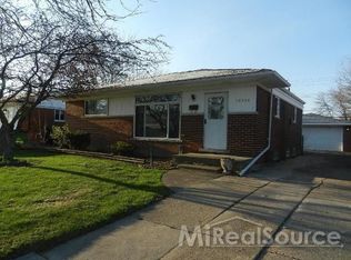 15724 Flanagan St, Roseville, MI 48066