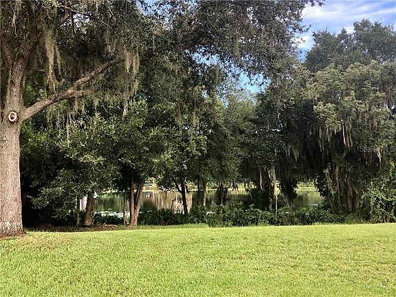 5th image of 738 Lakeworth Cir