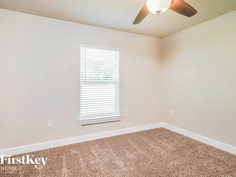 602 Bradley Way — Photo 12