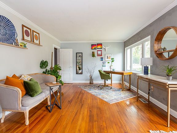 Currently used as a home office with lightening fast wifi.