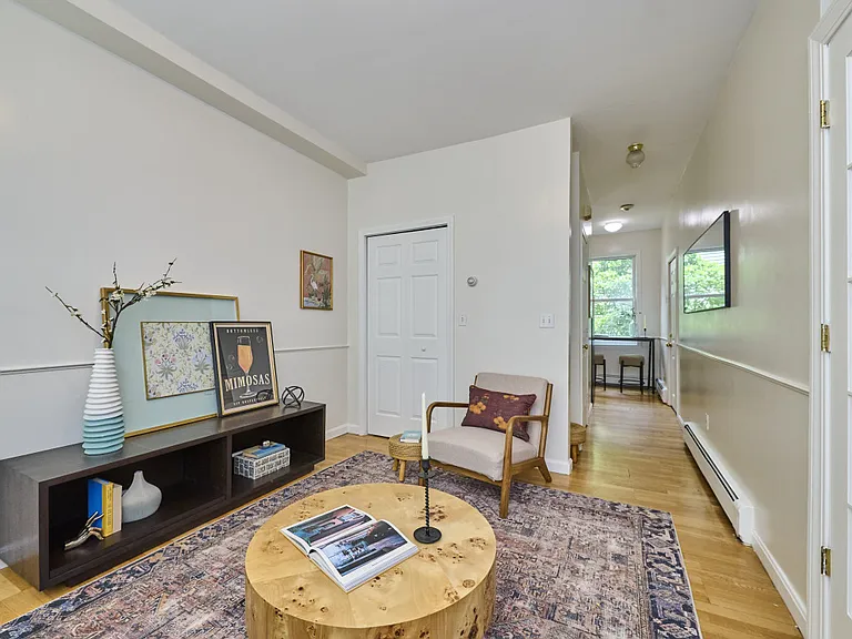 9 Mullins Ct #D — Photo 6