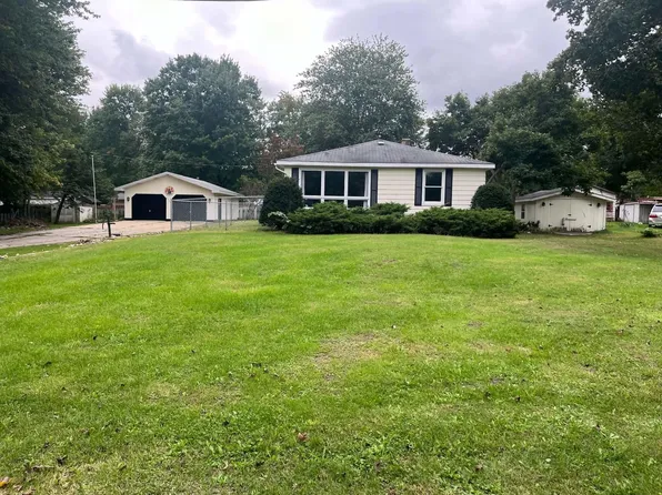 65835 Gridley Rd, Hartford, MI 49057