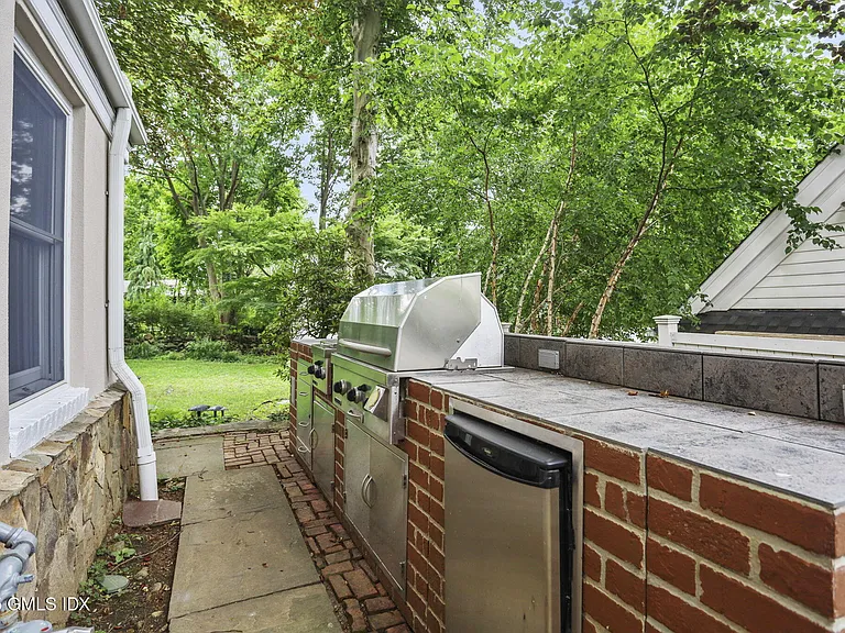 6 Halsey Dr — Photo 23