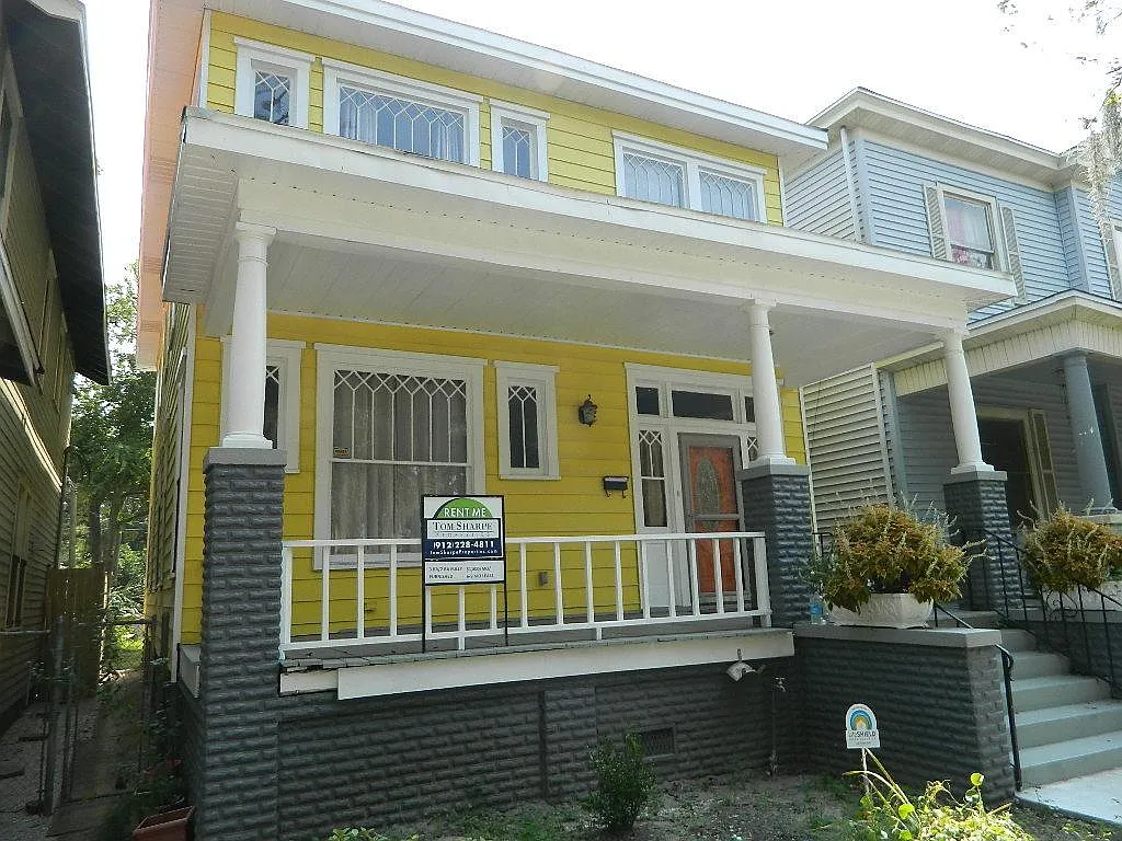3 bed, 2350 sqft, $3,300 — Photo 2