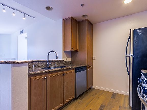 5th image of 13075 Pacific Promenade APT 304