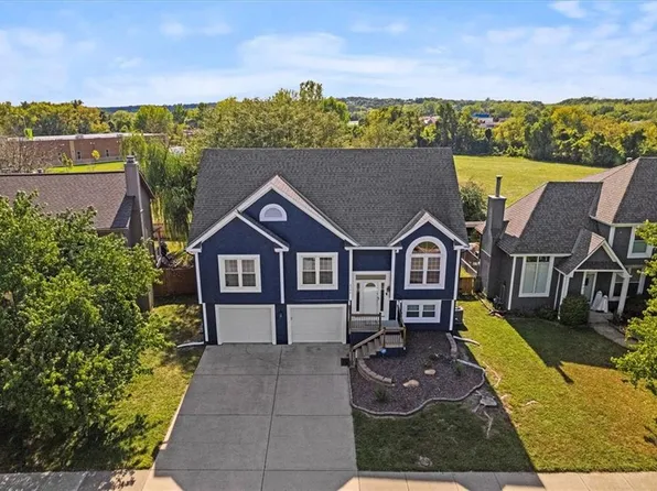 6366 Stevenson St, Shawnee, KS 66218