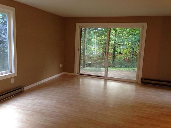 2nd image of 481 Nicholson Pl NW