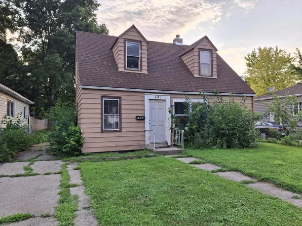 121 S Franklin Ave, Ames, IA 50014