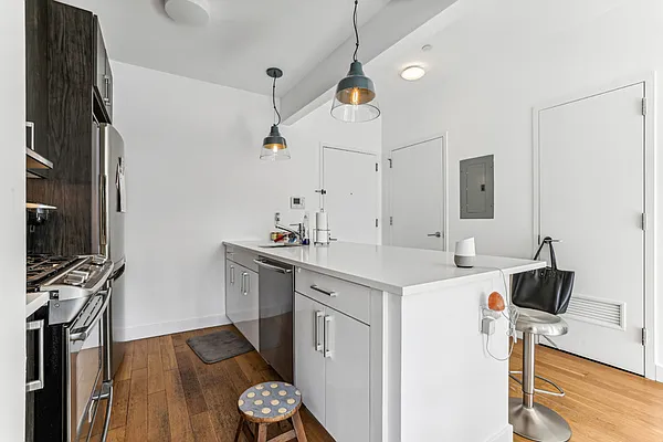 Rented by Cooper & Cooper Real Estate | media 14