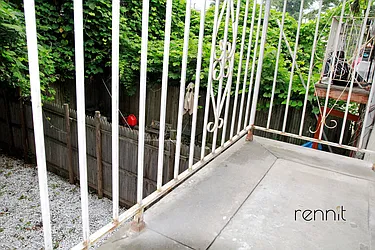 Rented by Rennit Inc.