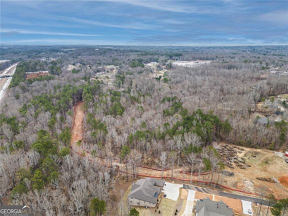 4th image of 2352 Maddox Rd E