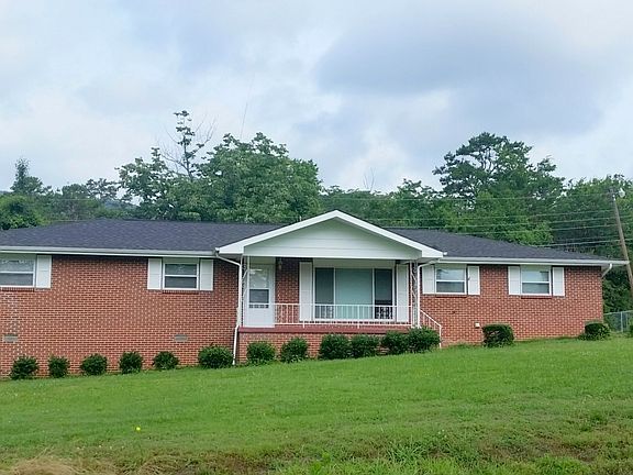 2nd image of 3414 Angela Ln