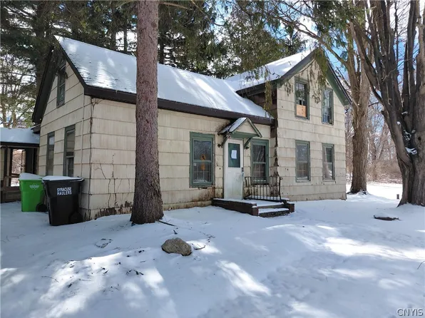 8114 Salt Springs Rd, Manlius, NY 13104