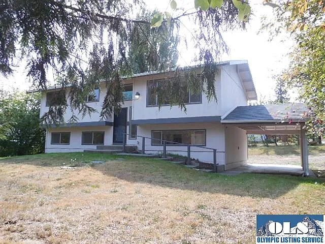 3805 S Tyler Rd photo 1