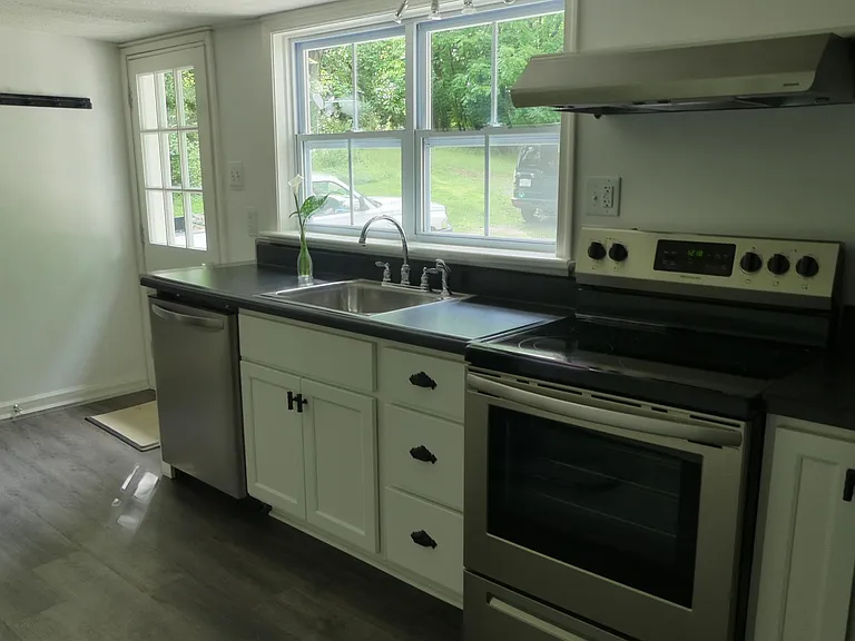 Kitchen, entrance door
