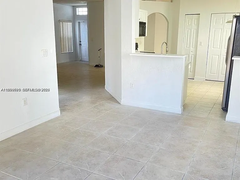 8784 SW 213th Ln — Photo 6