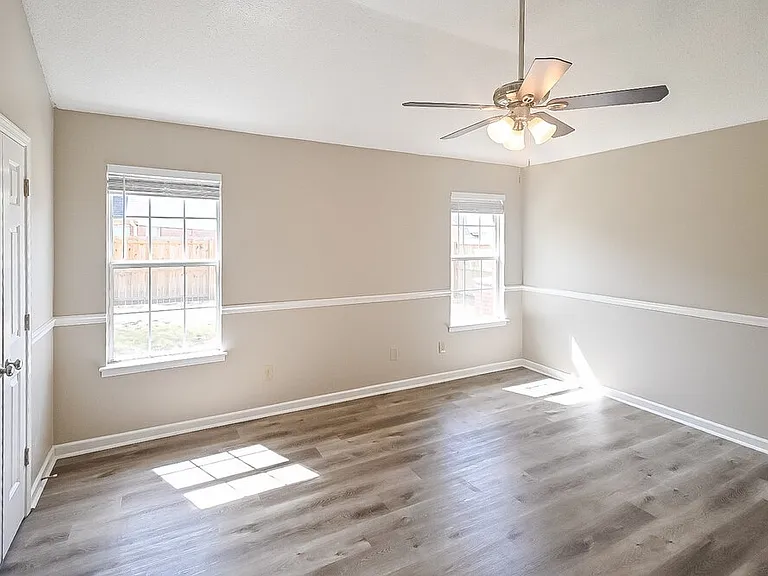 8531 Cross Point Dr — Photo 7