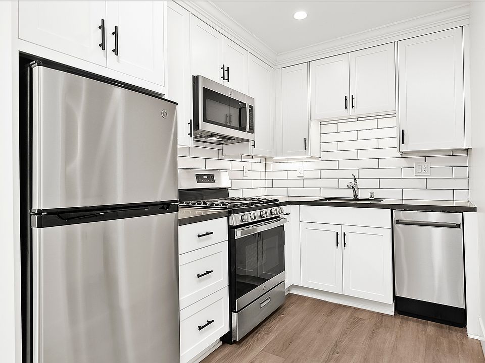 1st image of 2815 Mission Blvd