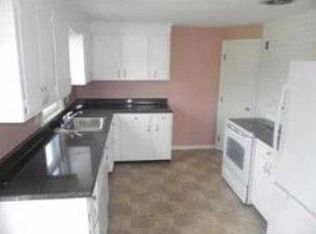 30 Park Dr #B, Woburn, MA 01801