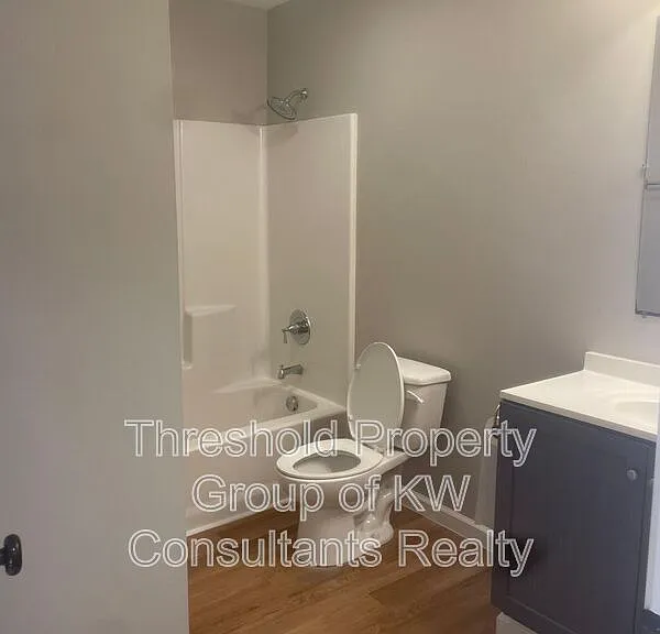 1282 Lockbourne Rd #B — Photo 3