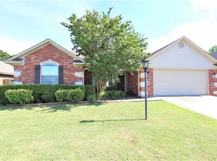 1409 Cultivar Rd, Alma, AR 72921