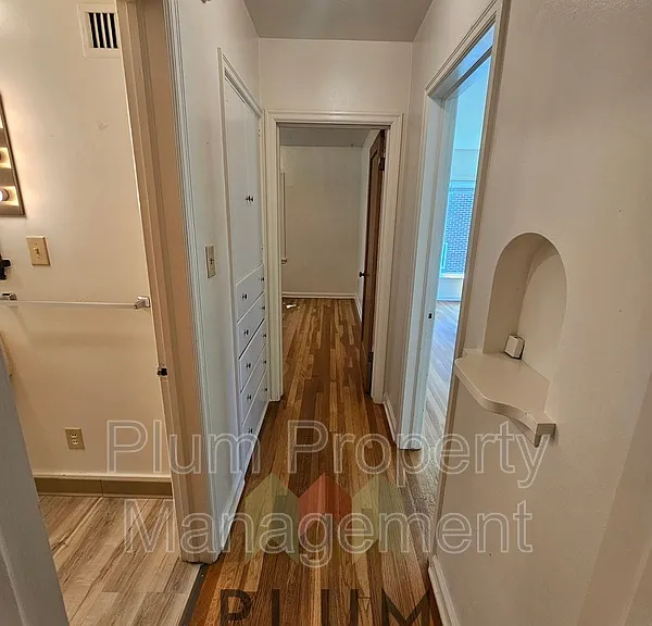 407 S 5th St E — Photo 10