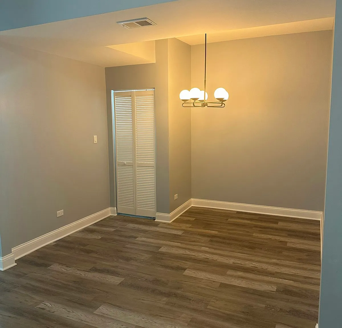 6710 South Parnell Avenue, Unit 2 — Photo 3