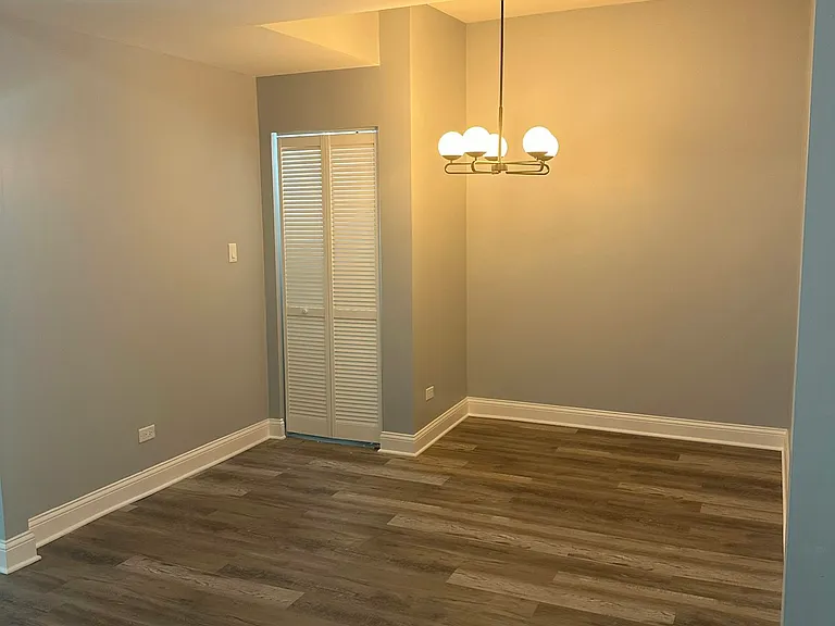 6710 S Parnell Ave #2 — Photo 3