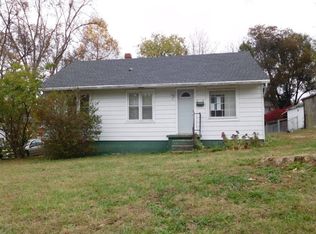 335 S 6th St, Rockport, IN 47635