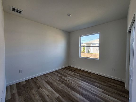 5th image of 129-131 Hightower Ave S #2757817D4