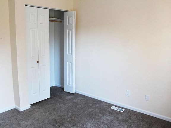 4th image of 4931 Atterbury St