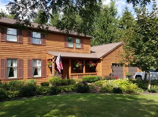 8 Old French Rd, Honeoye Falls, NY 14472