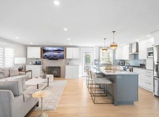 116 Treble Cove Rd, Billerica, MA 01821