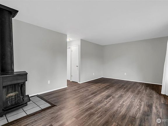 3rd image of 5628 123rd Ave SE #5628
