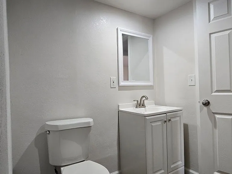 Clems Road Apartments — Photo 14