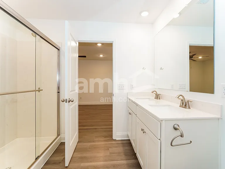 1080 Broyles Xing — Photo 11
