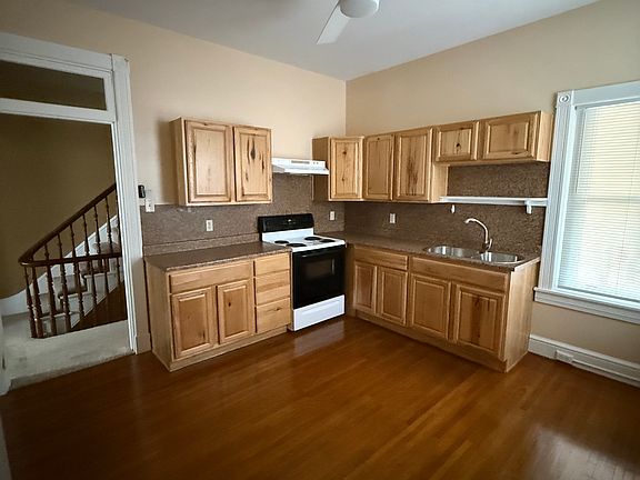 5th image of 240 E Orange St #2