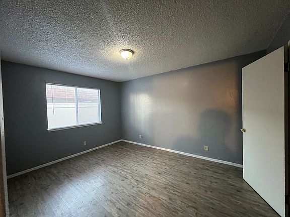 4th image of 1830 S Garden St APT 6