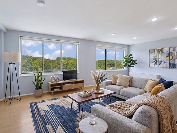 2nd image of 10201 Grosvenor Pl APT 1205