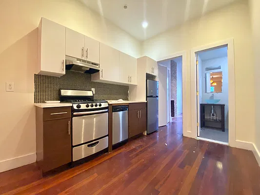 Rented by Nooklyn NYC LLC | media 1