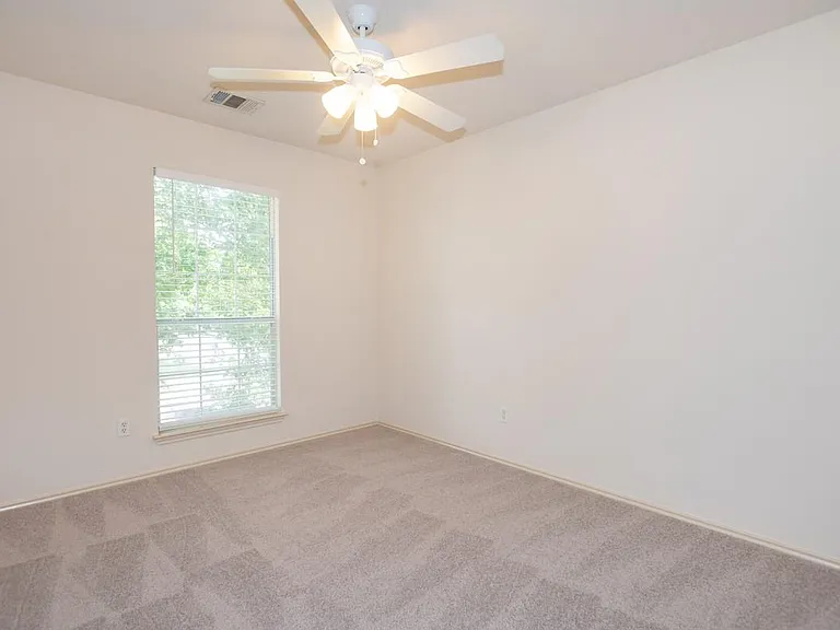 11615 James B Connolly Ln — Photo 11