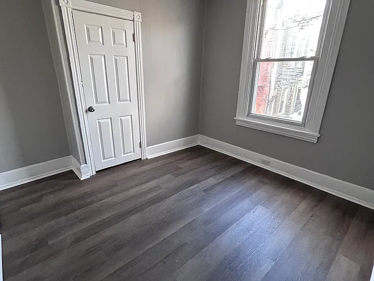 5819 Pemberton St — Photo 5