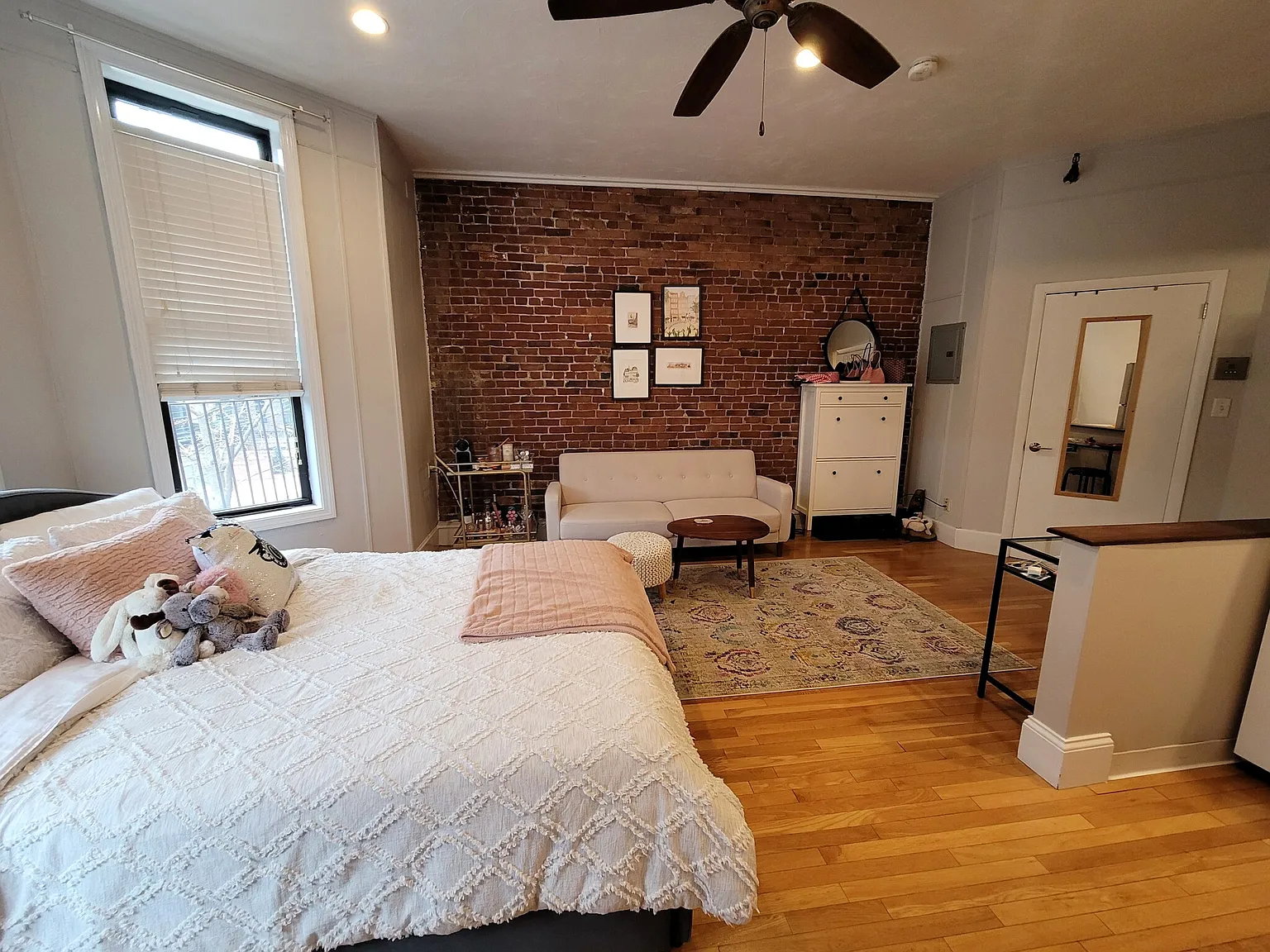 Studio, 1.0 bath, $2,225 — Photo 2