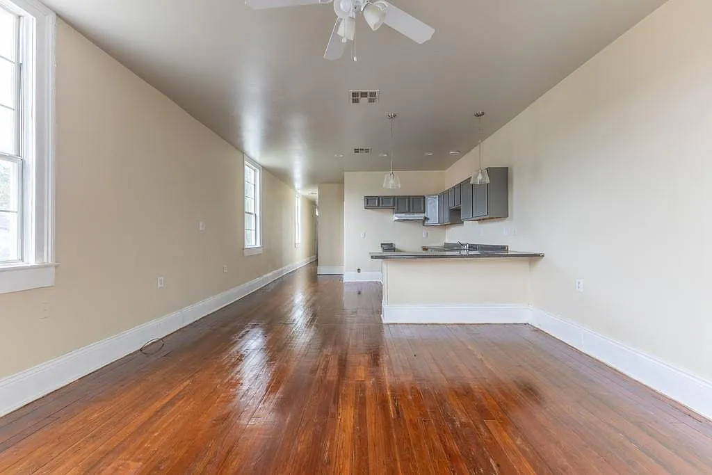 3 bed, 1377 sqft, $1,750 — Photo 3