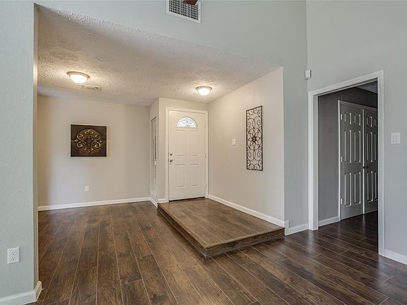 5th image of 16706 Hibiscus Ln