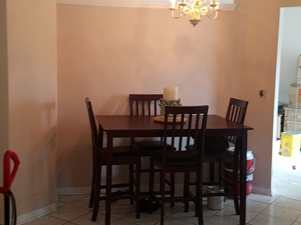 1st image of 1412 Thornbank Ln