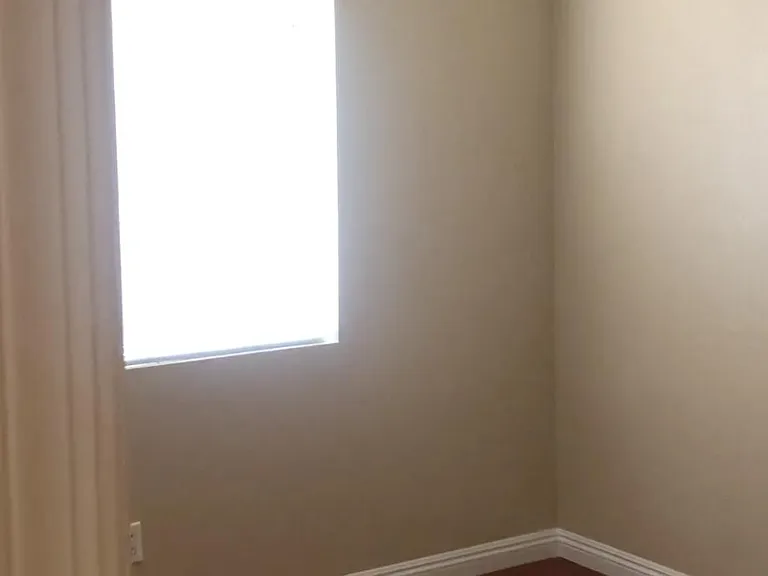 7000 Desert Clover Ct — Photo 9
