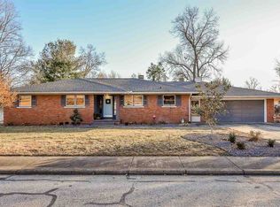 2317 Bayard Park Dr, Evansville, IN 47714